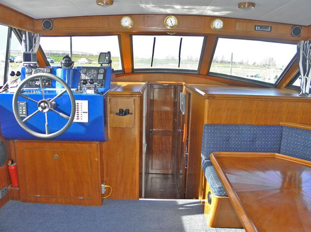 Steuerhaus, Innenausstattung